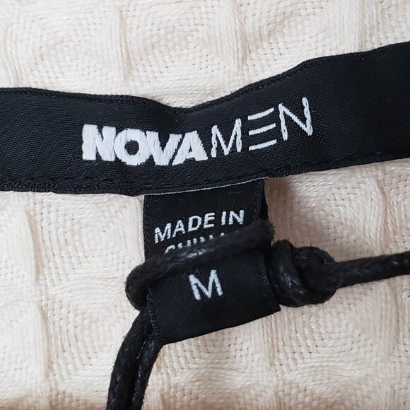 NWT Nova Men Textured Waffle Knit Shirt Men's Button Up Club 3D Boxy Miami M - Picture 5 of 8